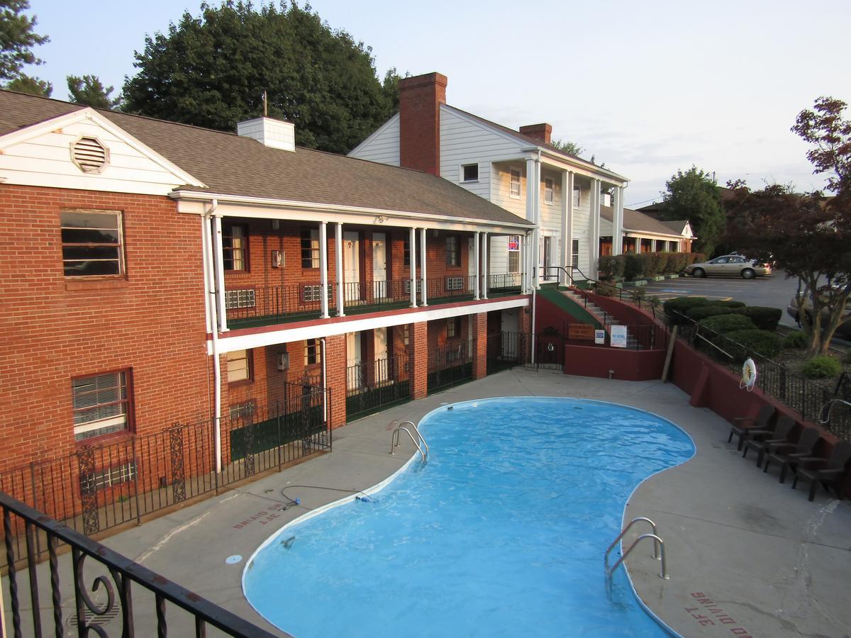 Boardman Inn Youngstown Extérieur photo